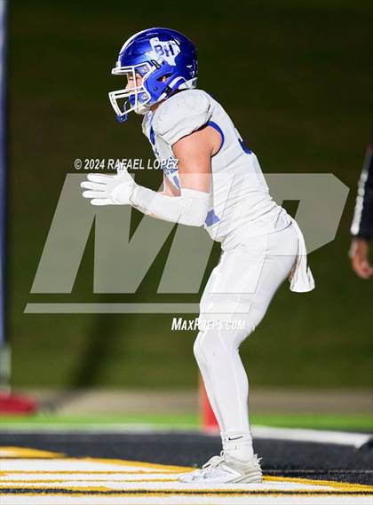 Thumbnail 1 in La Porte vs. Barbers Hill (UIL 5A D1 Football Area) photogallery.