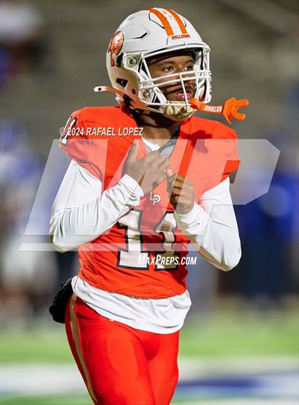 Thumbnail 2 in La Porte vs. Barbers Hill (UIL 5A D1 Football Area) photogallery.