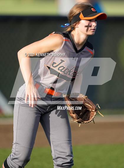Thumbnail 2 in Rockwall vs Bryan (UIL 6A Regional Final Playoff) photogallery.