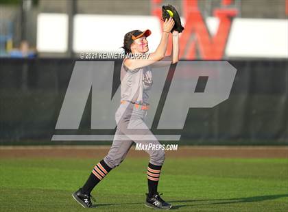 Thumbnail 1 in Rockwall vs Bryan (UIL 6A Regional Final Playoff) photogallery.