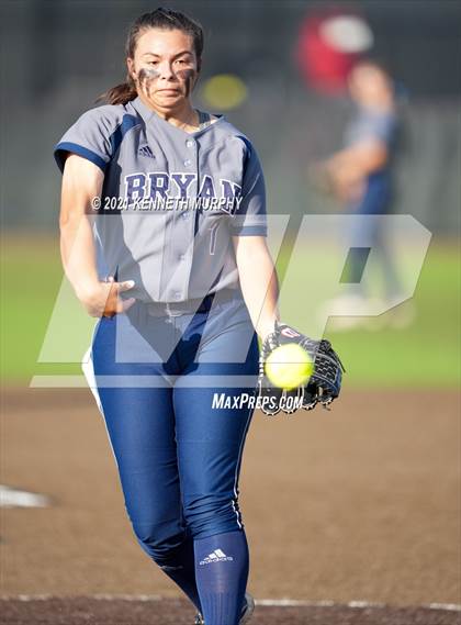 Thumbnail 3 in Rockwall vs Bryan (UIL 6A Regional Final Playoff) photogallery.