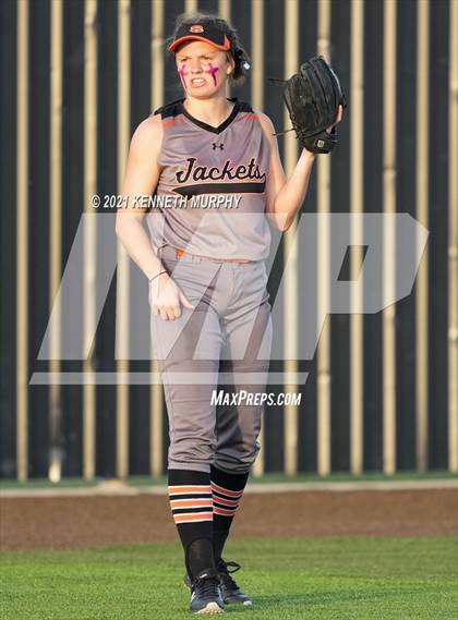 Thumbnail 1 in Rockwall vs Bryan (UIL 6A Regional Final Playoff) photogallery.