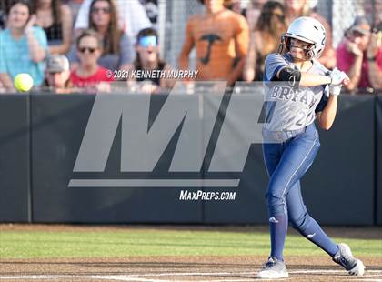 Thumbnail 1 in Rockwall vs Bryan (UIL 6A Regional Final Playoff) photogallery.