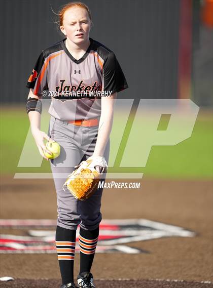 Thumbnail 1 in Rockwall vs Bryan (UIL 6A Regional Final Playoff) photogallery.