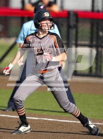 Thumbnail 2 in Rockwall vs Bryan (UIL 6A Regional Final Playoff) photogallery.