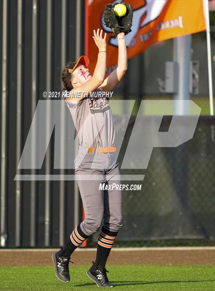 Thumbnail 2 in Rockwall vs Bryan (UIL 6A Regional Final Playoff) photogallery.