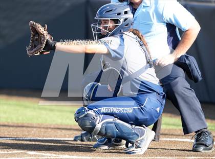 Thumbnail 3 in Rockwall vs Bryan (UIL 6A Regional Final Playoff) photogallery.
