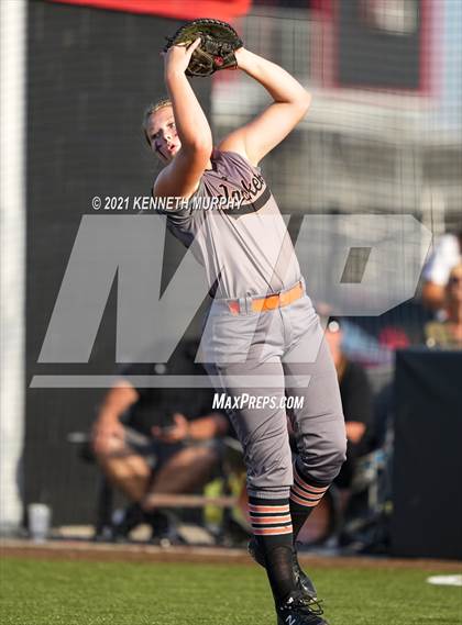 Thumbnail 2 in Rockwall vs Bryan (UIL 6A Regional Final Playoff) photogallery.