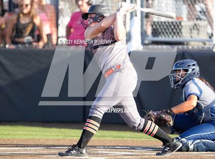 Thumbnail 2 in Rockwall vs Bryan (UIL 6A Regional Final Playoff) photogallery.