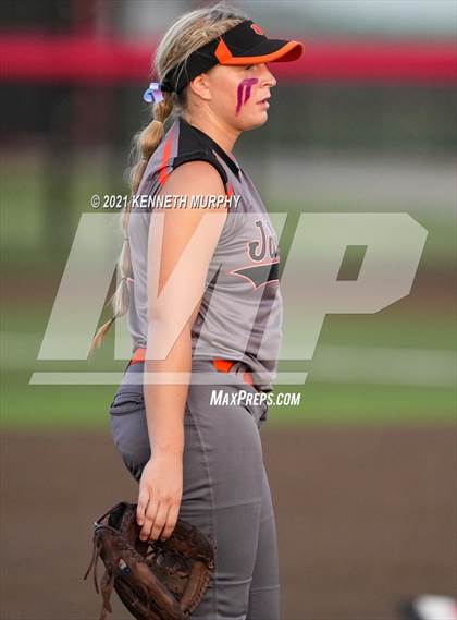 Thumbnail 3 in Rockwall vs Bryan (UIL 6A Regional Final Playoff) photogallery.