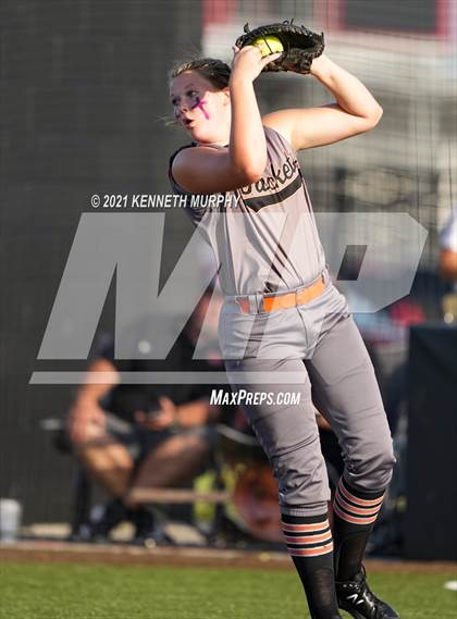 Thumbnail 1 in Rockwall vs Bryan (UIL 6A Regional Final Playoff) photogallery.