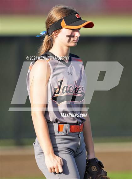 Thumbnail 3 in Rockwall vs Bryan (UIL 6A Regional Final Playoff) photogallery.
