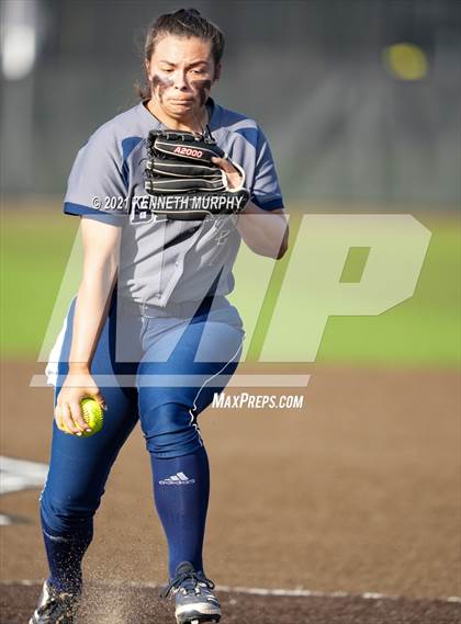 Thumbnail 3 in Rockwall vs Bryan (UIL 6A Regional Final Playoff) photogallery.