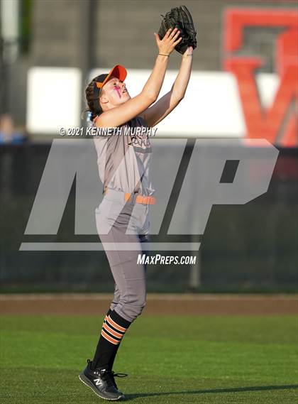 Thumbnail 3 in Rockwall vs Bryan (UIL 6A Regional Final Playoff) photogallery.