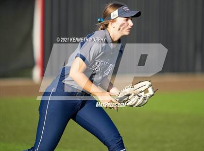 Thumbnail 2 in Rockwall vs Bryan (UIL 6A Regional Final Playoff) photogallery.