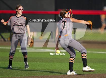 Thumbnail 3 in Rockwall vs Bryan (UIL 6A Regional Final Playoff) photogallery.