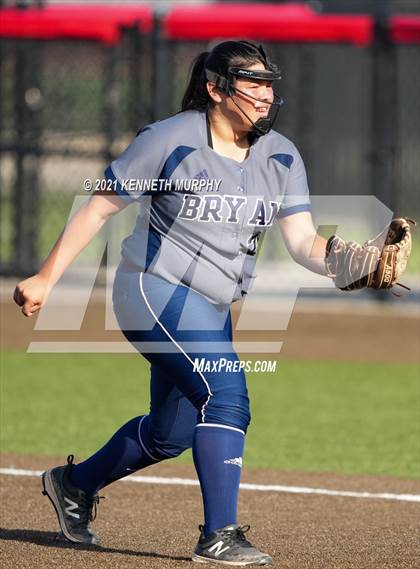 Thumbnail 2 in Rockwall vs Bryan (UIL 6A Regional Final Playoff) photogallery.
