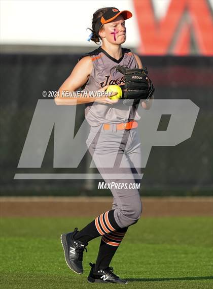 Thumbnail 3 in Rockwall vs Bryan (UIL 6A Regional Final Playoff) photogallery.