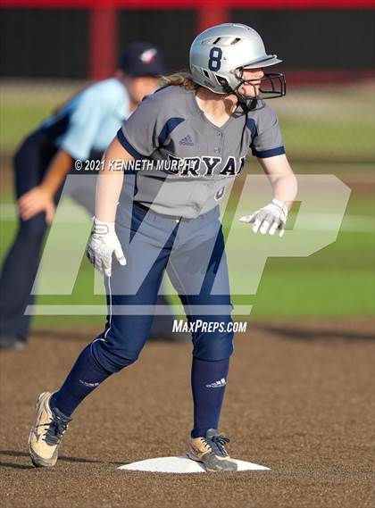 Thumbnail 2 in Rockwall vs Bryan (UIL 6A Regional Final Playoff) photogallery.