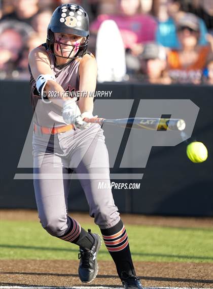 Thumbnail 2 in Rockwall vs Bryan (UIL 6A Regional Final Playoff) photogallery.