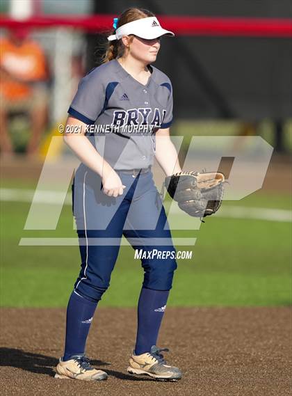 Thumbnail 1 in Rockwall vs Bryan (UIL 6A Regional Final Playoff) photogallery.