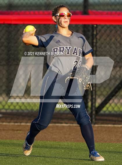 Thumbnail 2 in Rockwall vs Bryan (UIL 6A Regional Final Playoff) photogallery.
