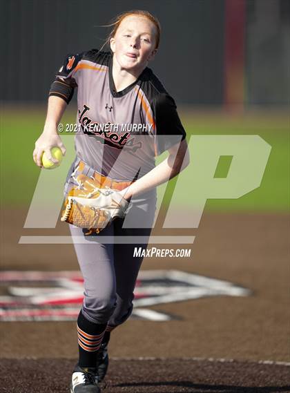 Thumbnail 3 in Rockwall vs Bryan (UIL 6A Regional Final Playoff) photogallery.