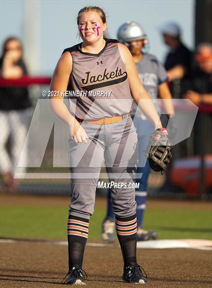 Thumbnail 3 in Rockwall vs Bryan (UIL 6A Regional Final Playoff) photogallery.