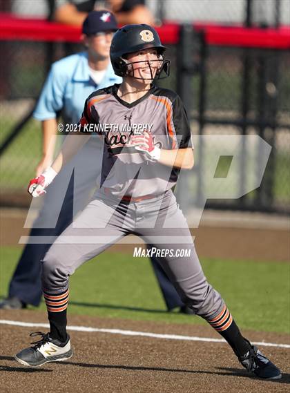 Thumbnail 1 in Rockwall vs Bryan (UIL 6A Regional Final Playoff) photogallery.