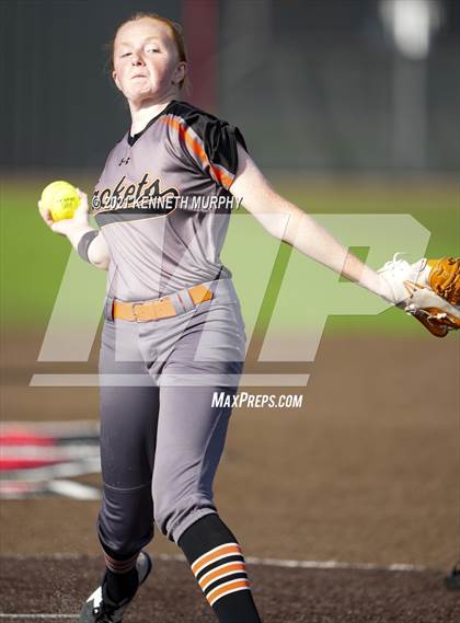 Thumbnail 2 in Rockwall vs Bryan (UIL 6A Regional Final Playoff) photogallery.
