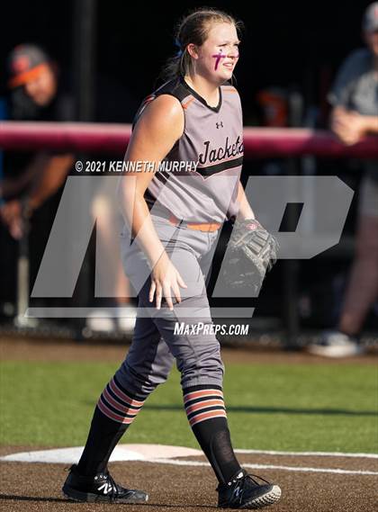 Thumbnail 2 in Rockwall vs Bryan (UIL 6A Regional Final Playoff) photogallery.