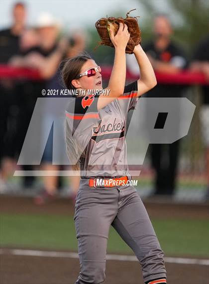 Thumbnail 3 in Rockwall vs Bryan (UIL 6A Regional Final Playoff) photogallery.