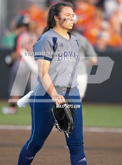 Thumbnail 1 in Rockwall vs Bryan (UIL 6A Regional Final Playoff) photogallery.