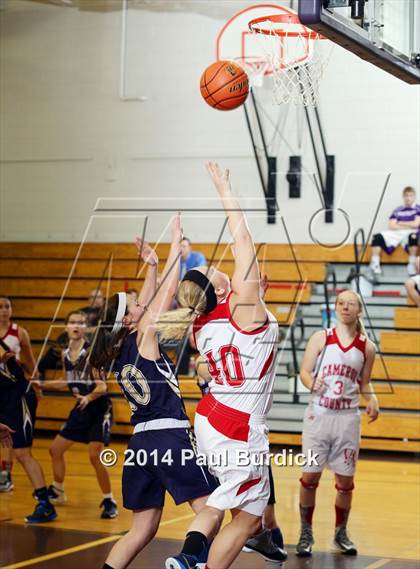 Thumbnail 3 in Cameron County vs Cowenesque Valley (Coudersport Holiday Tournament) photogallery.