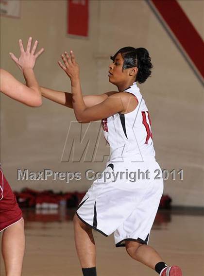 Thumbnail 2 in Hoopa Valley vs. Vallejo (Lady Viking Classic) photogallery.