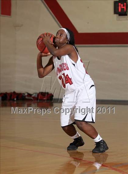 Thumbnail 2 in Hoopa Valley vs. Vallejo (Lady Viking Classic) photogallery.