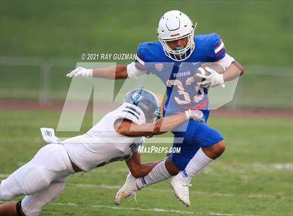 Thumbnail 3 in Bullard @ Buchanan photogallery.
