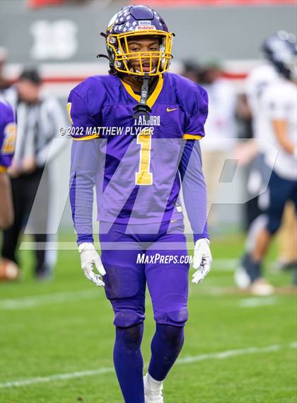 Thumbnail 1 in Mount Airy vs. Tarboro (NCHSAA 1A Final) photogallery.