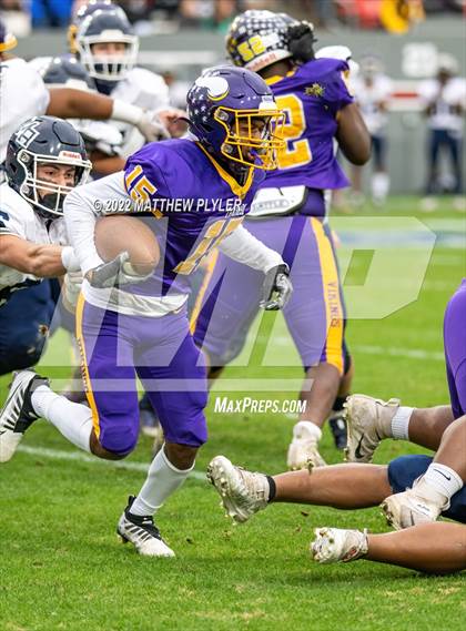 Thumbnail 1 in Mount Airy vs. Tarboro (NCHSAA 1A Final) photogallery.