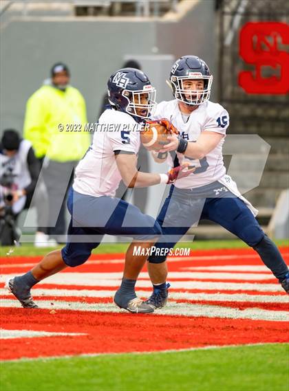 Thumbnail 2 in Mount Airy vs. Tarboro (NCHSAA 1A Final) photogallery.
