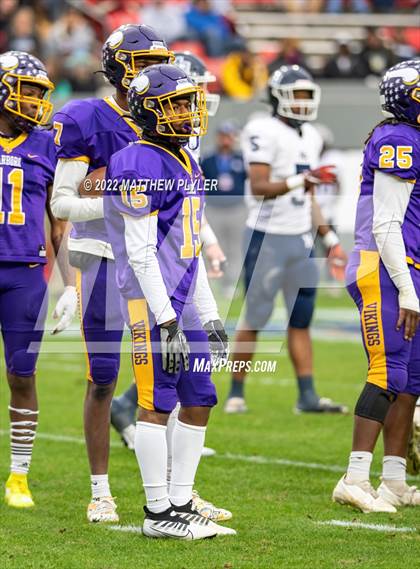 Thumbnail 2 in Mount Airy vs. Tarboro (NCHSAA 1A Final) photogallery.