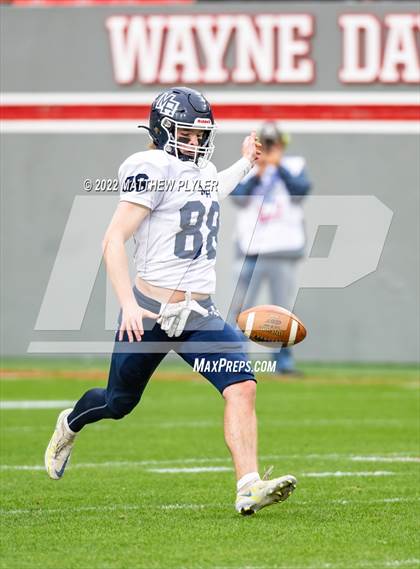 Thumbnail 3 in Mount Airy vs. Tarboro (NCHSAA 1A Final) photogallery.