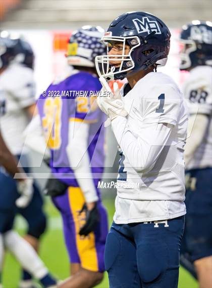 Thumbnail 3 in Mount Airy vs. Tarboro (NCHSAA 1A Final) photogallery.