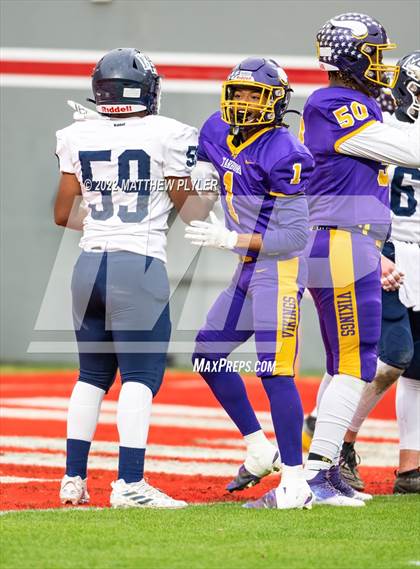 Thumbnail 2 in Mount Airy vs. Tarboro (NCHSAA 1A Final) photogallery.