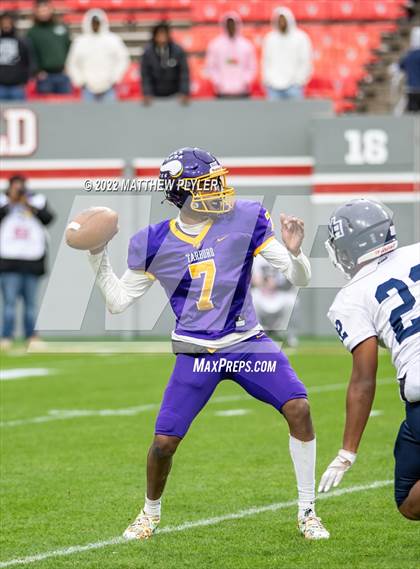 Thumbnail 3 in Mount Airy vs. Tarboro (NCHSAA 1A Final) photogallery.