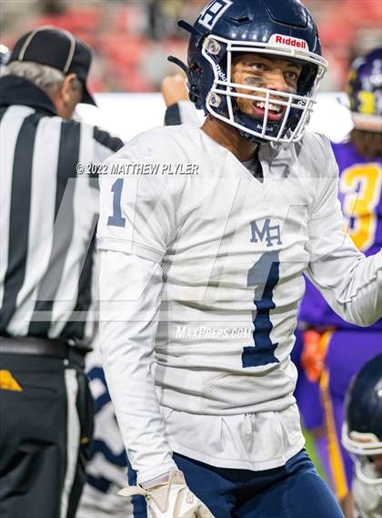 Thumbnail 2 in Mount Airy vs. Tarboro (NCHSAA 1A Final) photogallery.