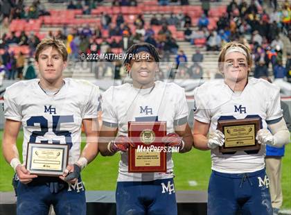Thumbnail 2 in Mount Airy vs. Tarboro (NCHSAA 1A Final) photogallery.