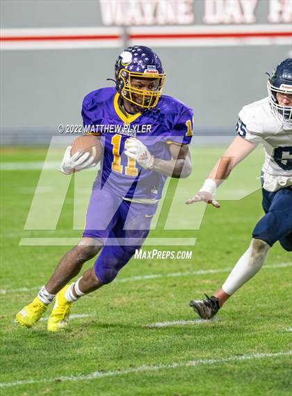 Thumbnail 3 in Mount Airy vs. Tarboro (NCHSAA 1A Final) photogallery.