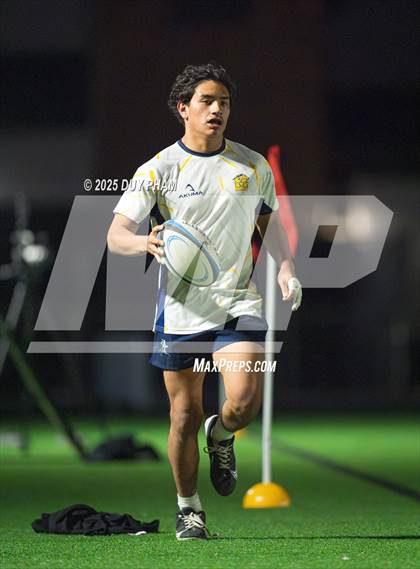 Thumbnail 2 in Servite VS Bishop Amat photogallery.