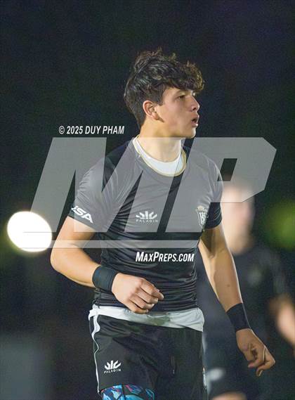 Thumbnail 3 in Servite VS Bishop Amat photogallery.
